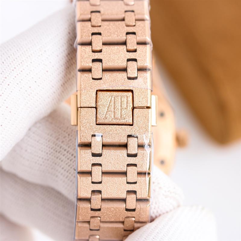 202457162056404 1800